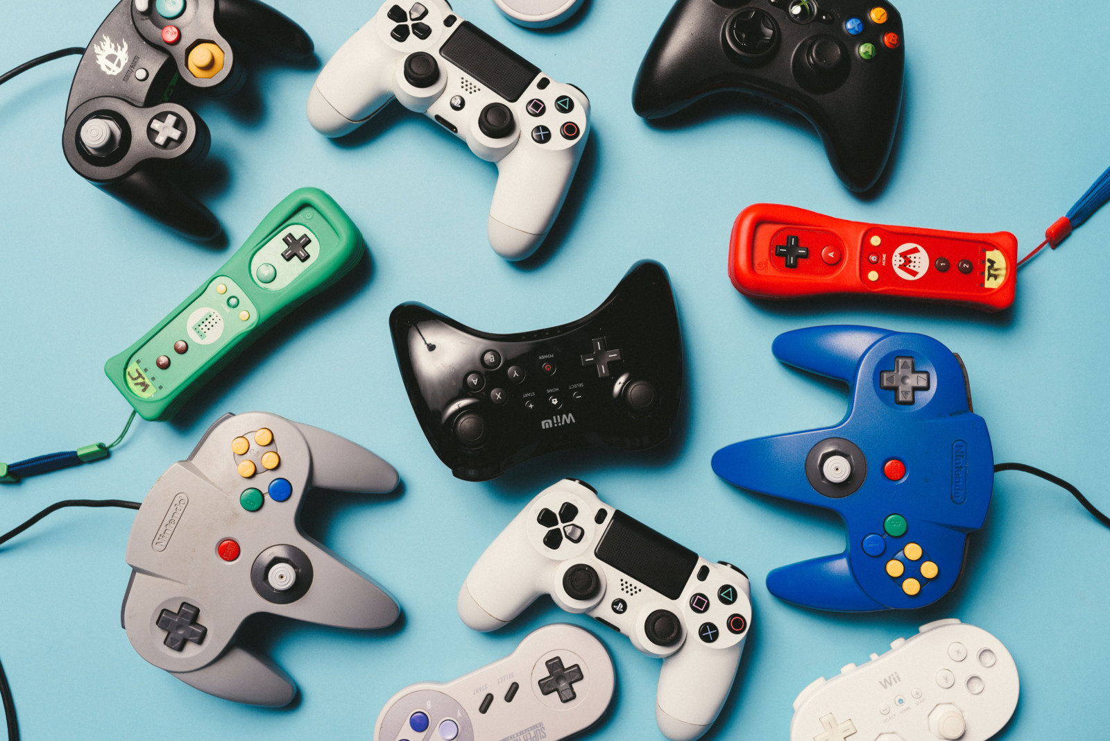 The Convergence of Gaming and Entertainment Opportunities for Cross Platform Engagement